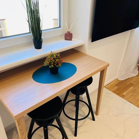 Zeus Design Apartment Erlach #37 Wenen Buitenkant foto